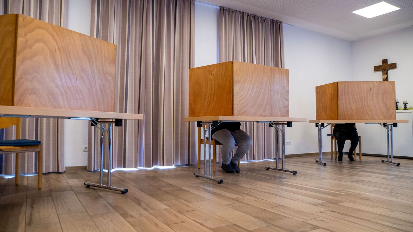 Vor allem in den kreisfreien Städten stehen häufig Stichwahlen an. Foto: Pia Bayer/dpa