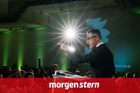 Cem Özdemir redet auf der Grünen Wahlparty