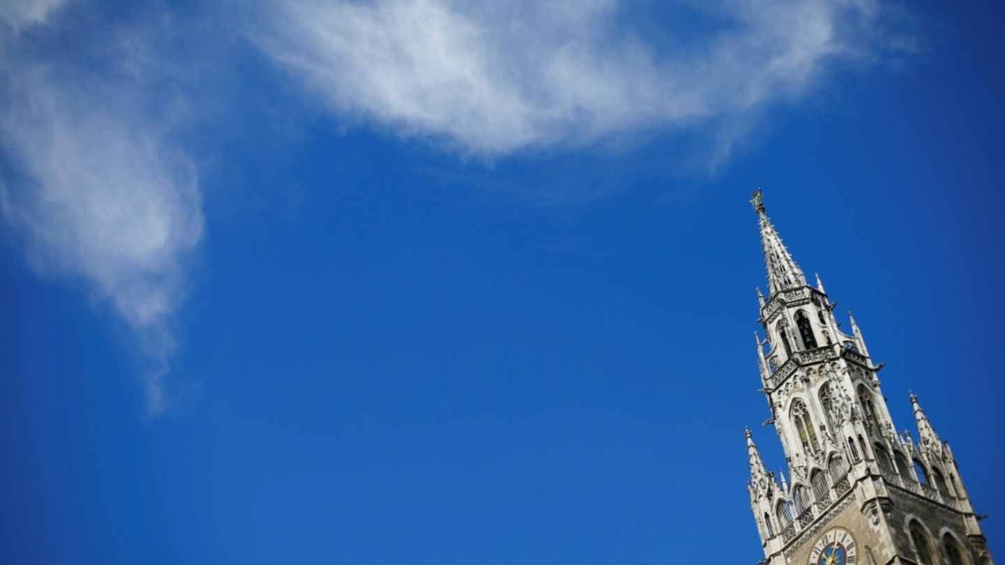 Rathausturm an Münchner Marienplatz