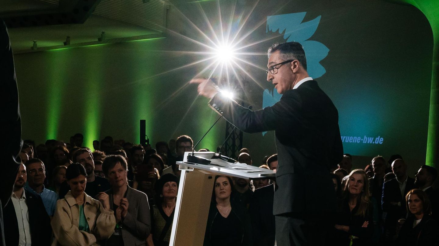 Cem Özdemir am Rednerpult.