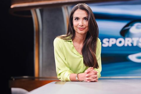 Lea Wagner gehört zum festen Moderationsteam der beliebten ARD-Sendung "Sportschau".