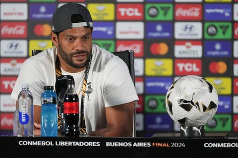 Hulk (bürgerlich Givanildo Vieira de Souza) von Brasiliens Club Atletico Mineiro bei einer Pressekonferenz (Archivbild)