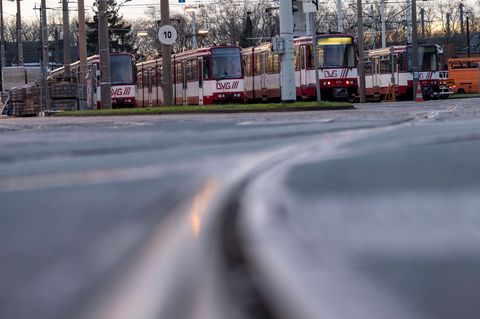 Verdi ruft bei der Duisburger Verkehrsgesellschaft DVG und weiteren kommunalen Nahverkehrsbetrieben zu neuen Warnstreiks auf. (A