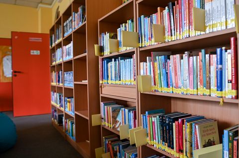 Thüringen ehrt die engagierteste Schulbibliothek. (Archivbild) Foto: Jens Kalaene/dpa