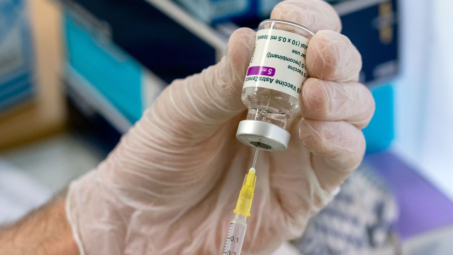 Muss Astrazeneca der Frau Auskunft erteilen? (Archivbild) Foto: Peter Endig/dpa-Zentralbild/ZB