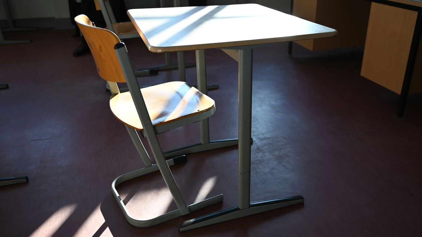 Berlin braucht mehr Schulplätze - bis zum Sommer sollen fünf neue Schulbauten abgeschlossen werden. (Symbolbild) Foto: Elisa Sch