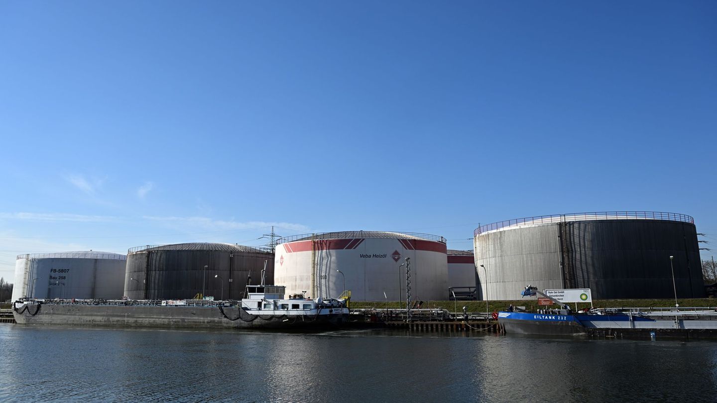 Mit dem Einsatz von Erdölreserven wurde schon in der Vergangenheit auf Krisen reagiert. (Archivbild) Foto: Federico Gambarini/dp