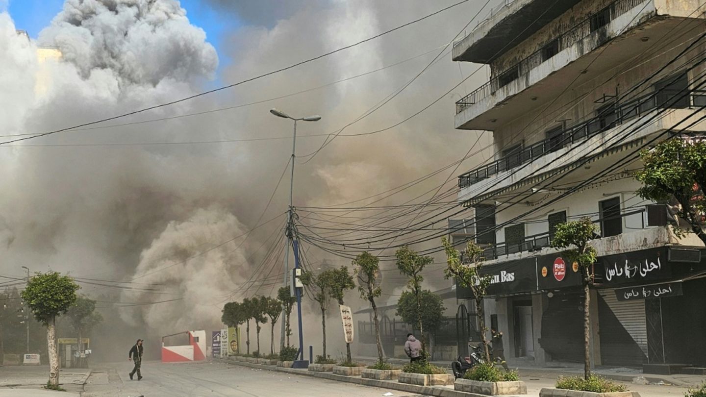 Rauch nach israelischem Angriff in Beiruts Süden