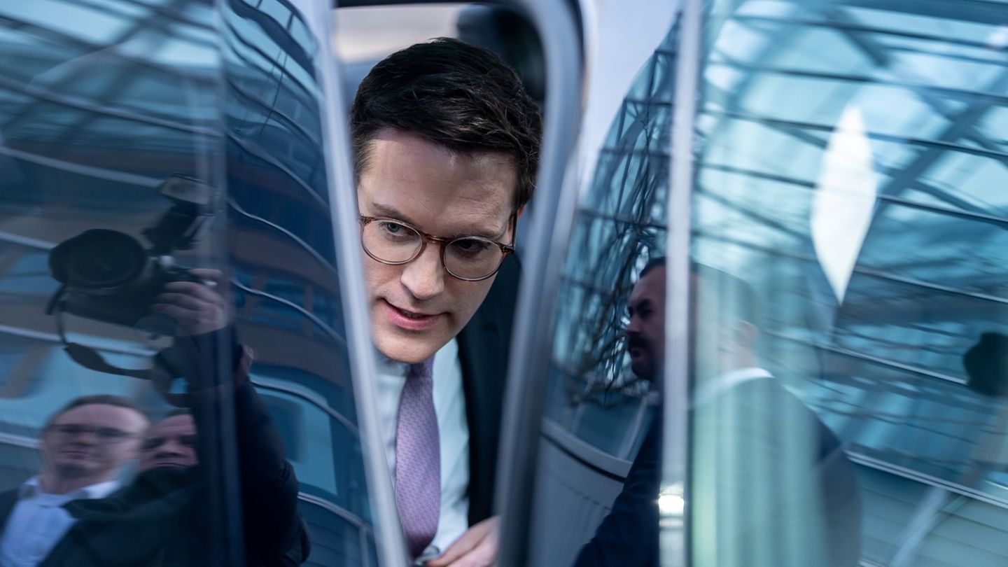 CDU und Grüne sind gleich stark im Landtag. Foto: Michael Kappeler/dpa