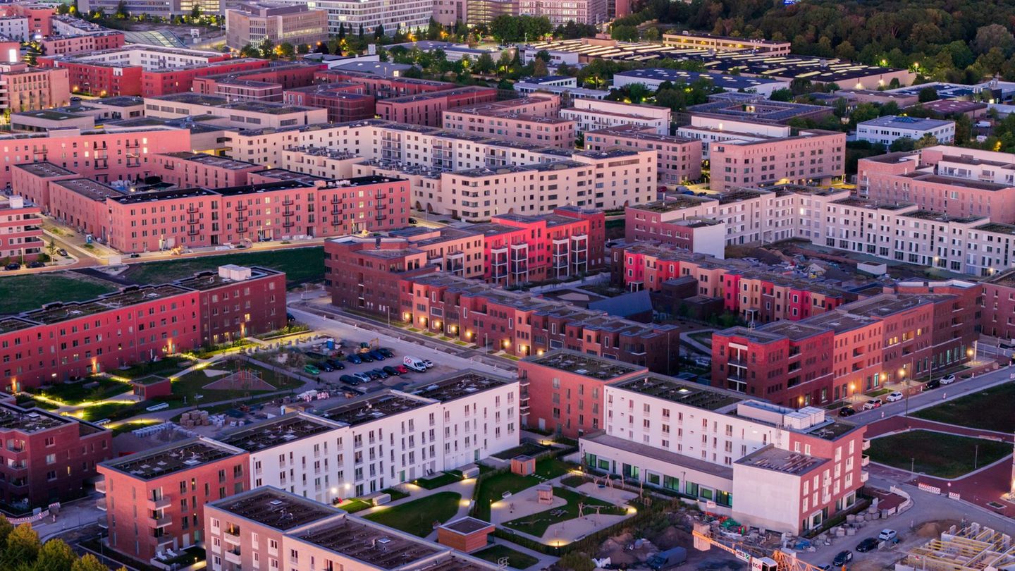Die Grünen wollen sich für bezahlbares Wohnen einsetzen. (Symbolbild) Foto: Julian Stratenschulte/dpa