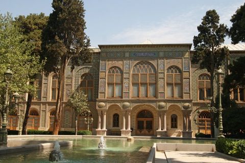 Der Golestan-Palast in Teheran wurde jüngst durch Druckwellen von Bomben beschädigt.