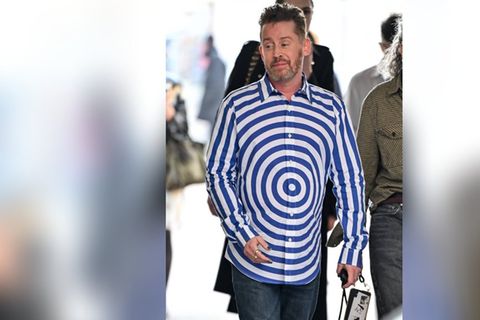 Macaulay Culkin auf dem Weg zur Show von Jean Paul Gaultier.