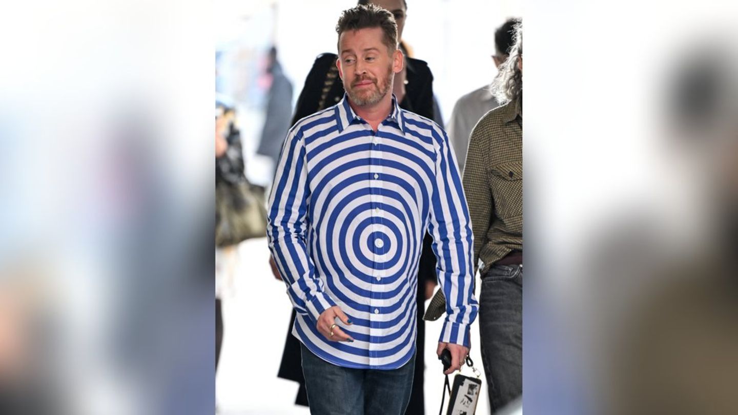 Macaulay Culkin: Barfuß und im Hypnose-Look in Paris