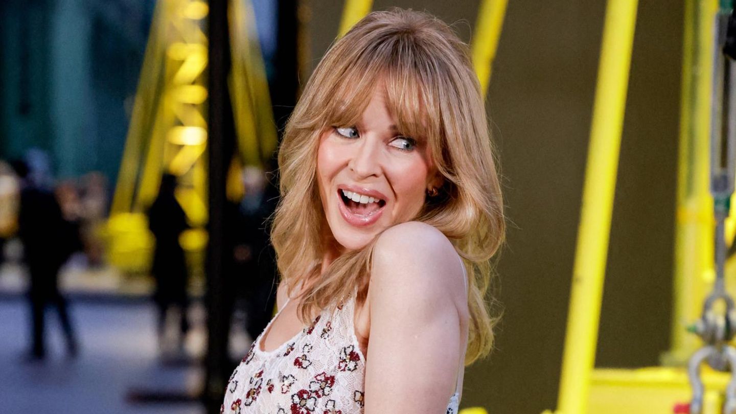 Paris Chanel Kylie Minogue