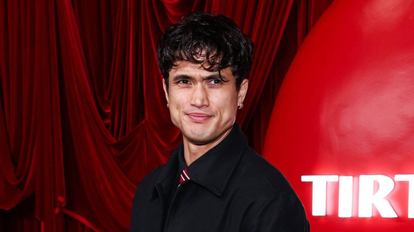 Charles Melton wurde durch die Serie "Riverdale" bekannt.