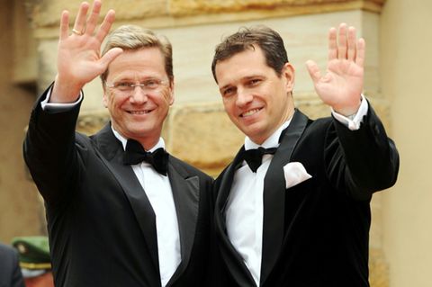 Guido Westerwelle (links) und Michael Mronz 2011