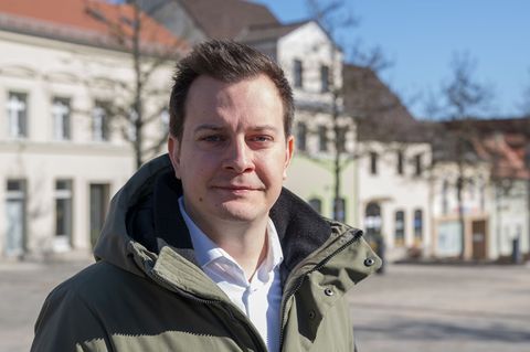 Bürgermeisterkandidat Patrick Hübner will die Absage der Stichwahl in Strausberg durch den Landrat nicht hinnehmen. (Archivbild)