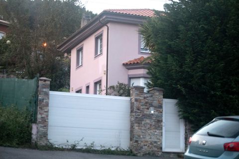 Das "Horrorhaus" liegt in Fitoria am Stadtrand von Oviedo. (Archivbild) Foto: Jorge Peteiro/Europapress/dpa