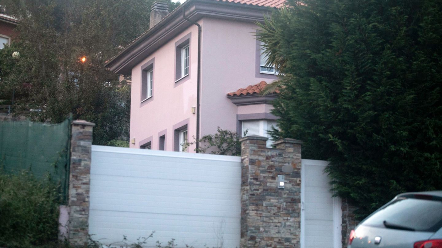 Das "Horrorhaus" liegt in Fitoria am Stadtrand von Oviedo. (Archivbild) Foto: Jorge Peteiro/Europapress/dpa