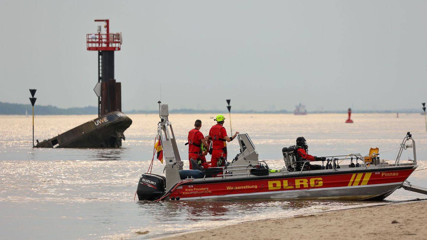 In Hamburg ist die Zahl der Badetoten im vergangenen Jahr gestiegen. (Archivbild) Foto: Bodo Marks/dpa