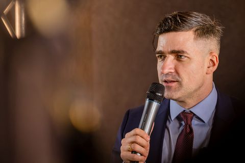 Martin Sellner gilt als Führungsfigur der als rechtsextremistisch eingestuften Identitären Bewegung. (Archivbild) Foto: Frank Ha