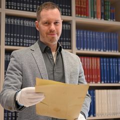 Thomas Grunewald, Leiter des Studienzentrums August Hermann Francke, betont die Wichtigkeit des Nachlasses für die Stadt Halle u