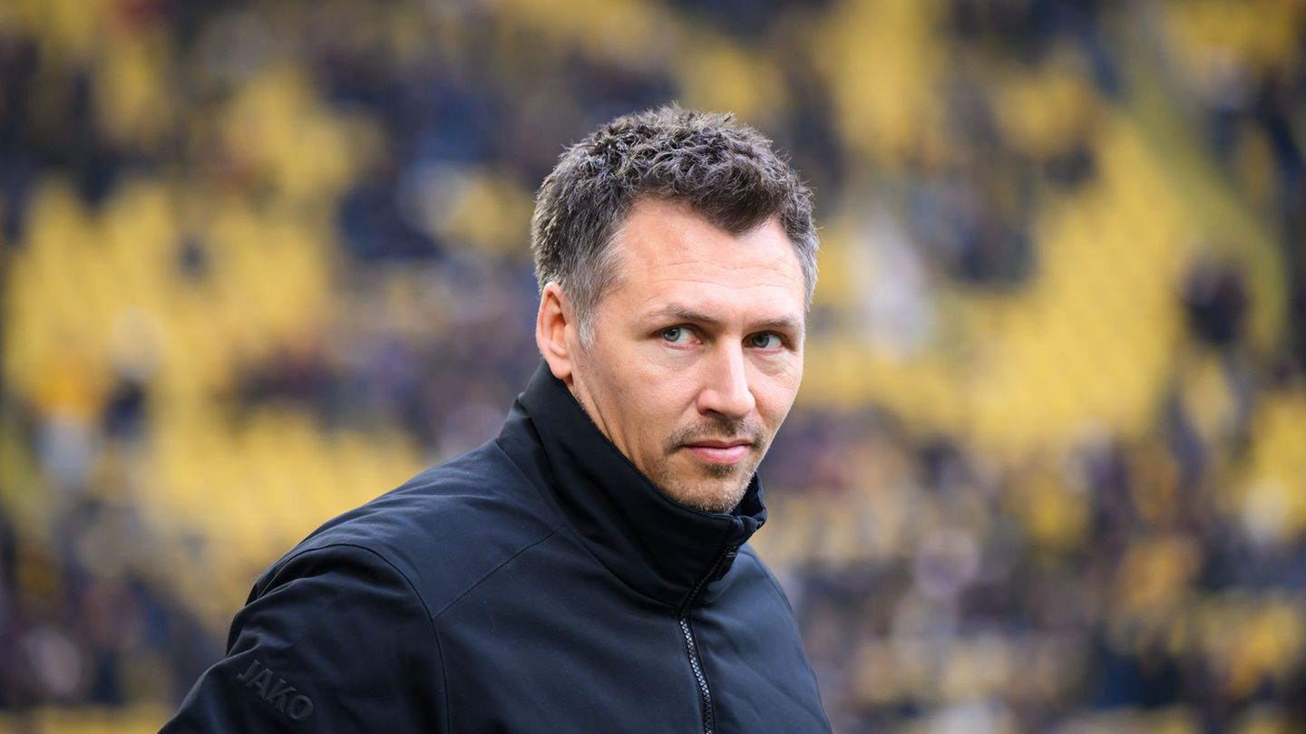 Sören Gonther formt am Dynamo-Kader. (Archivbild) Foto: Robert Michael/dpa