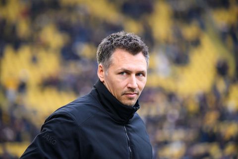 Sören Gonther formt am Dynamo-Kader. (Archivbild) Foto: Robert Michael/dpa