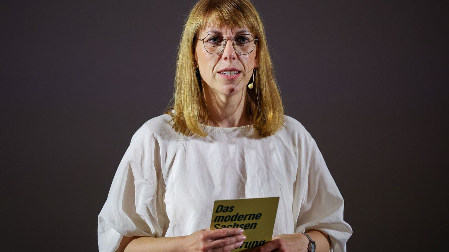 Grünen-Politikerin Katja Meier ist vom französischen Präsidenten Emmanuel Macron zum Ritter im nationalen Orden der Ehrenlegion