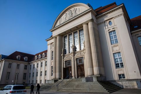 Der Richter folgte dem Antrag der Staatsanwaltschaft nicht. (Symbolbild) Foto: Jens Büttner/dpa