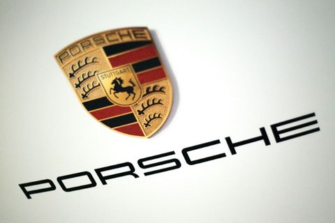 Logo von Porsche