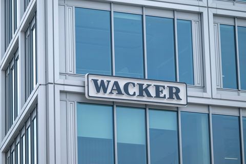 Das Wacker-Hauptgebäude in München. Der Chemiekonzern ist in der schwierigsten Lage seit Jahrzehnten. (Archivbild) Foto: Peter K