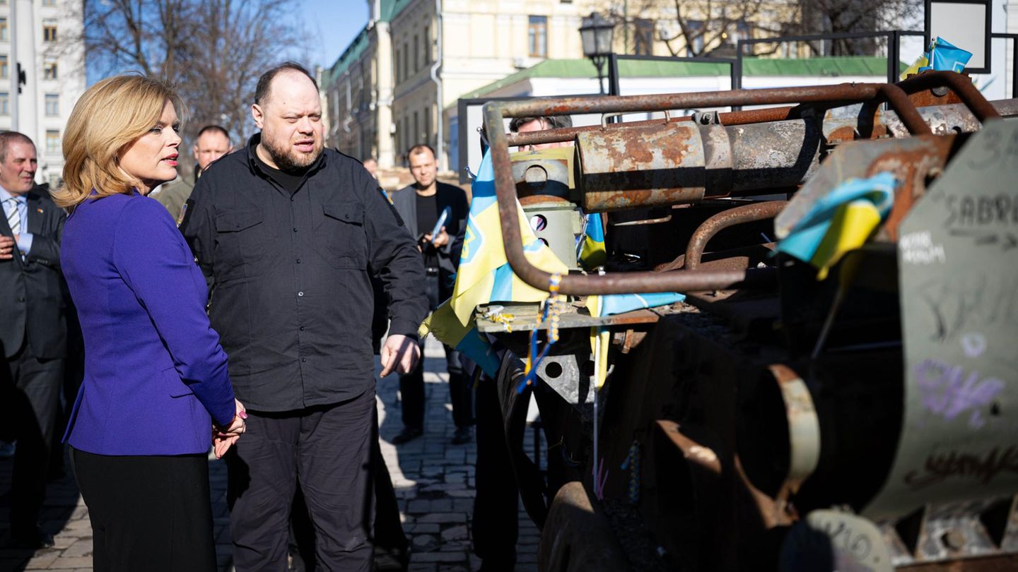 Premiere in Kiew: Wie Klöckner der Ukraine die Treue verspricht