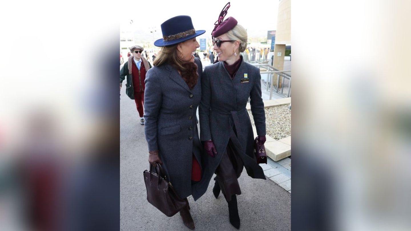 Zara Tindall und Carole Middleton: Partnerlook-Moment beim Pferderennen