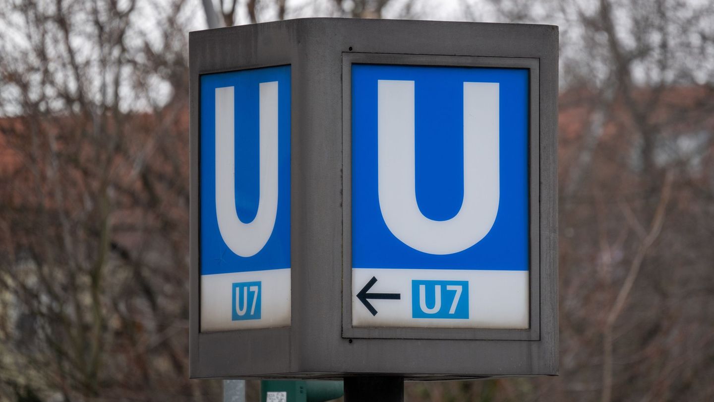 Brände: Qualmender U-Bahn-Waggon - Fahrer in Krankenhaus