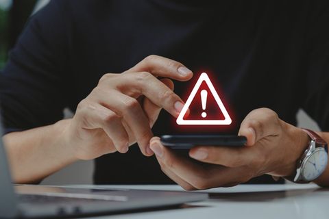 In vier Bundesländern schrillen am Donnerstag die Handys und die Sirenen heulen auf.