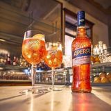 Aperol mit neuem Flaschendesign