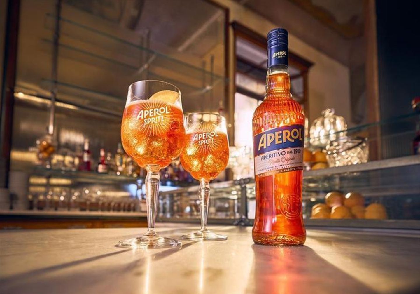Aperol mit neuem Flaschendesign