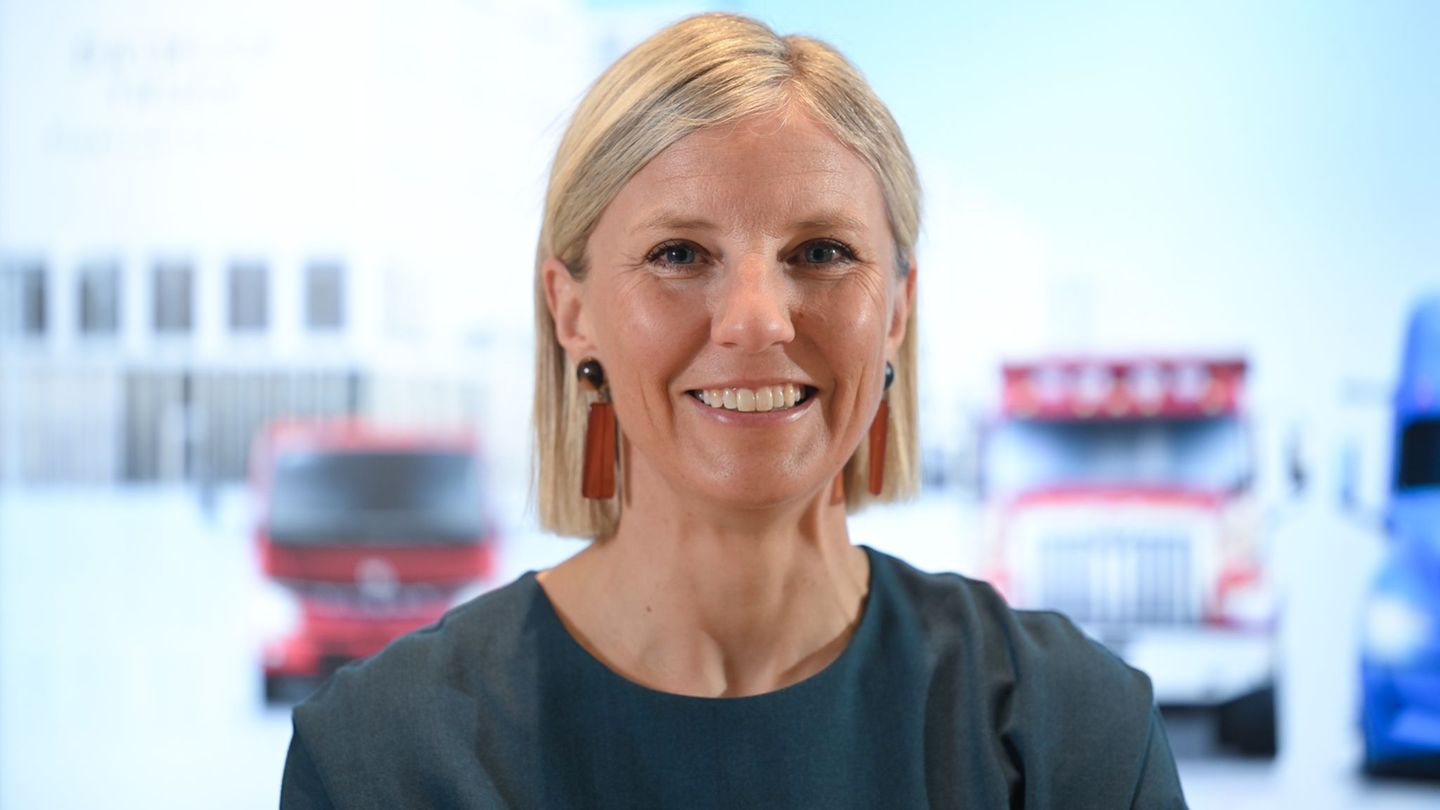 Daimler-Truck-Chefin Karin Rådström: Ihre Vergütung ist 2025 gestiegen. (Archivbild) Foto: Bernd Weißbrod/dpa