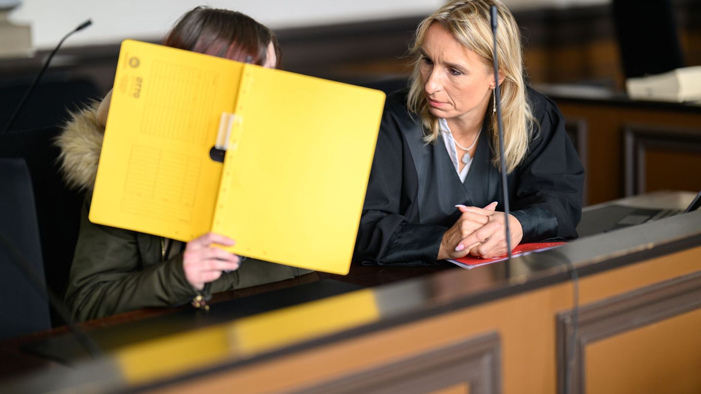 Landgericht Verden: Prozess um totes Baby im Pizzakarton - Mutter freigesprochen