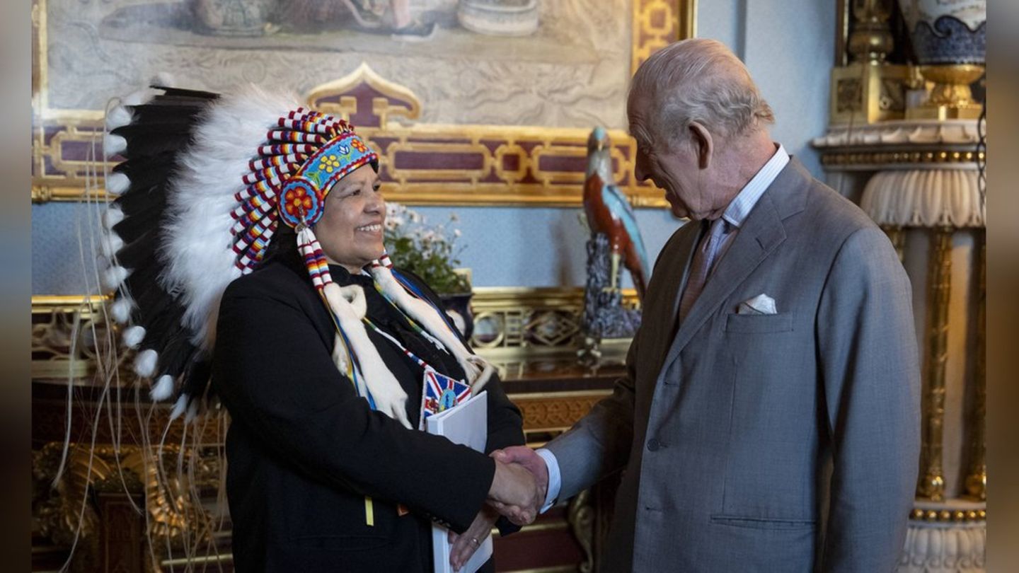 König Charles III. hat unter anderem Christine Longjohn im Buckingham-Palast empfangen.
