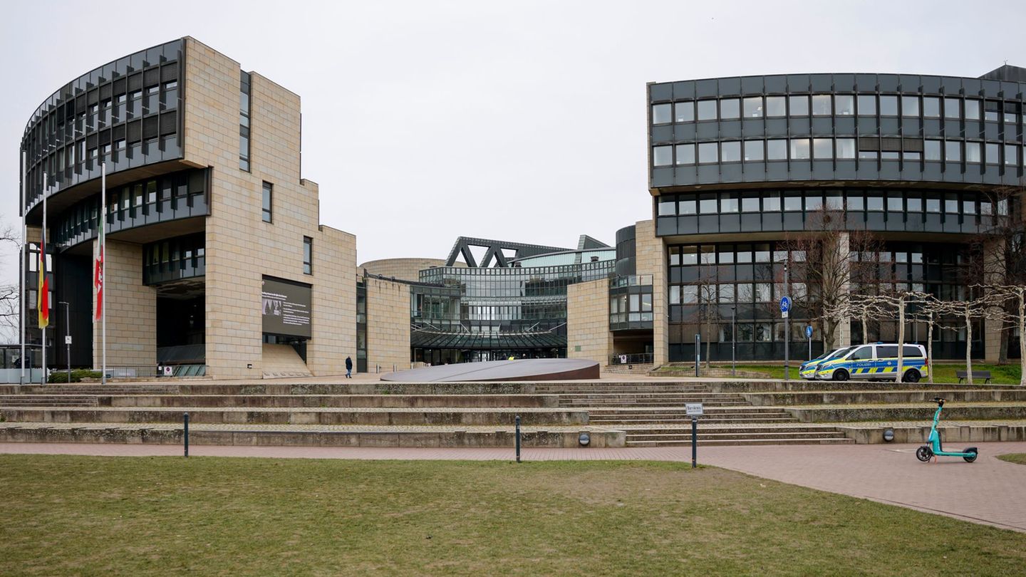 Im Landtag gibt es seit dem Morgen Probleme mit den IT-Systemen. (Archivbild) Foto: Thomas Banneyer/dpa