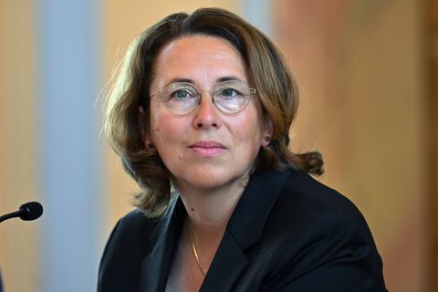 Die Präsidentin des Thüringer Rechnungshofs sieht finanzielle Unsicherheiten für die Kommunen im Land. (Archivbild) Foto: Martin