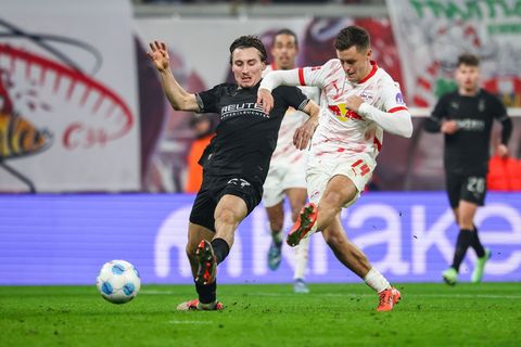 Rocco Reitz (l) dürfte bald im weißen Trikot spielen. (Archivbild) Foto: Jan Woitas/dpa