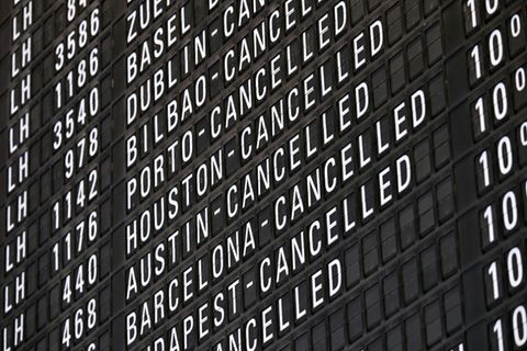 Fluginformationen am Flughafen in Frankfurt