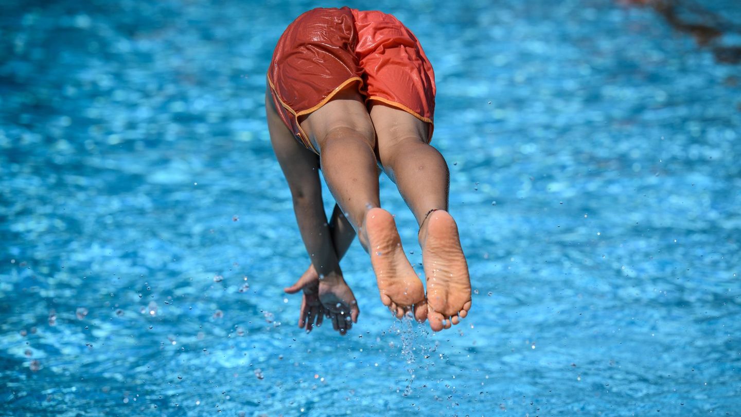 Freizeit: Senatorin will über Mehrfachkarten für Schwimmbäder reden