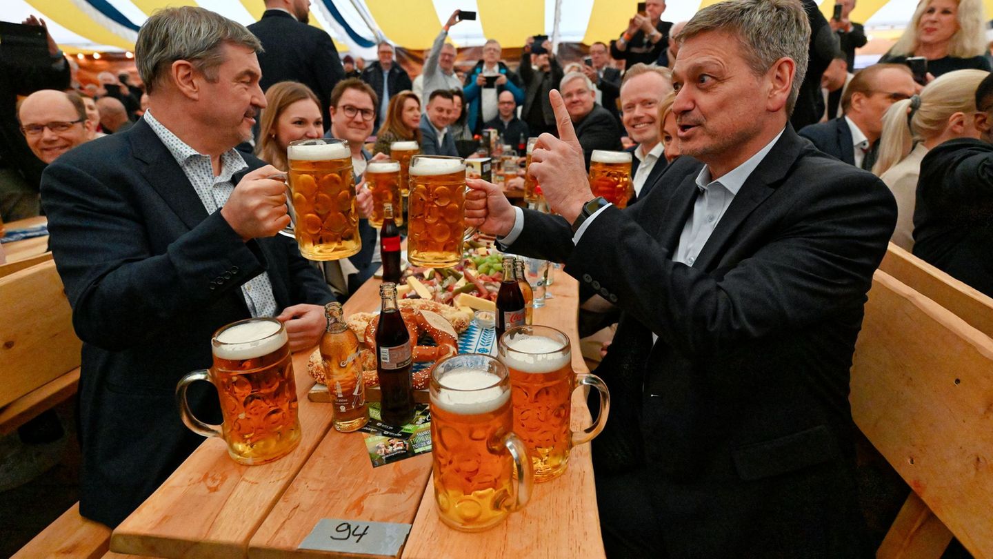 Wahlkampf: Söder: Hohe Spritpreise nicht akzeptabel