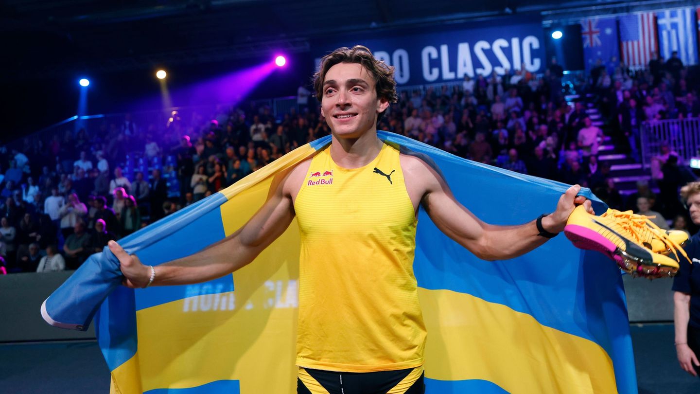 Der Schwede Armand Duplantis springt auch 2026 wieder in seiner eigenen Liga. Foto: Fredrik Persson/TT News Agency via AP/dpa