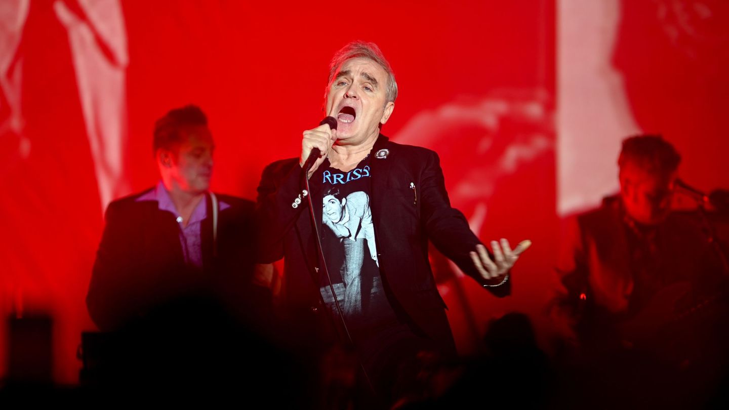 Leute: Morrissey sagt Konzert in Valencia wegen Schlafmangel ab