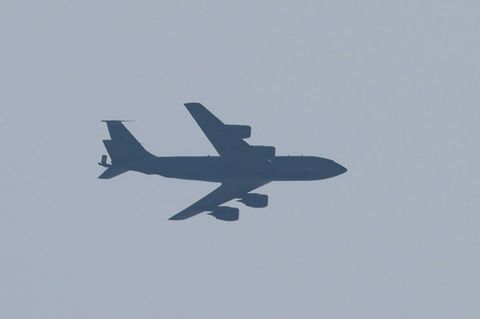 Ein US-Betankungsflugzeug vom Typ KC-135